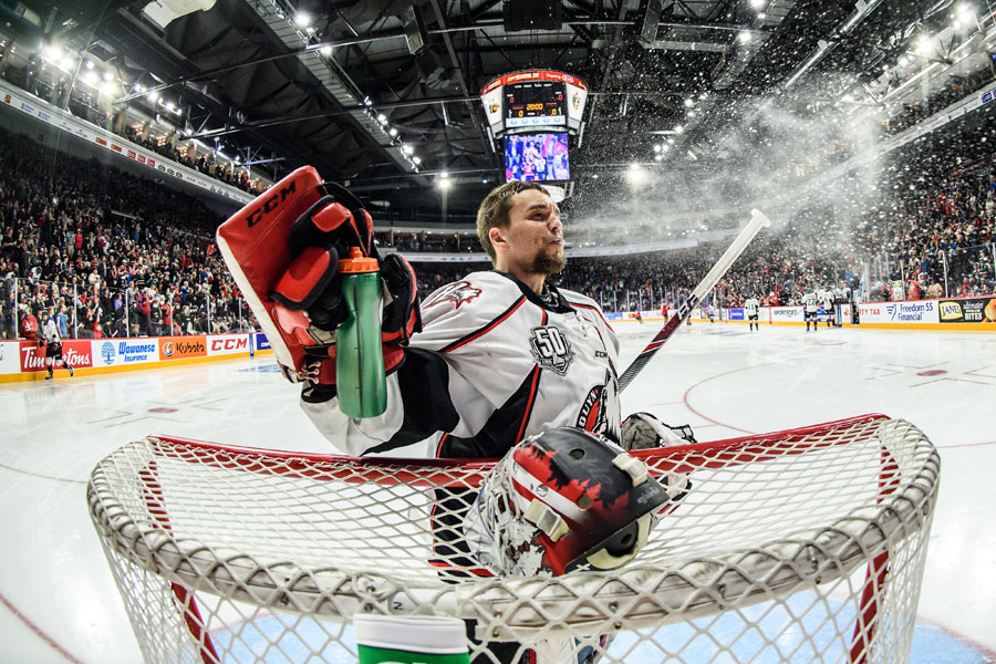 PHOTOS: Les Huskies remportent leur première Coupe Memorial - Huskies ...